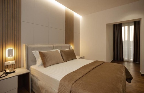 Velipoje Hotel | KOMPLEKSI ROYAL