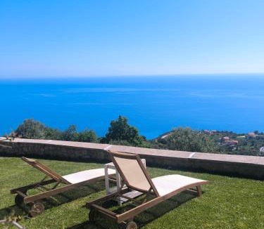 Kymi-Aliveri House | Korasida View Apartment