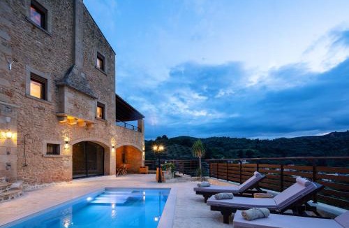 Manoliopoulo Villa | Kotinos Luxury Villa