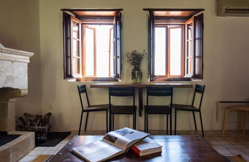 Monemvasia House | Kyklamino Castlehouse