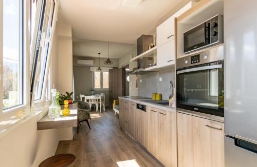 Filaki Apartment | Kyma Seaview Apartment 2, Episkopi Beach