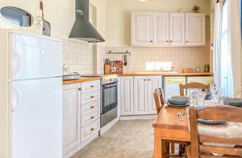 Skala Mistegnon Villa | Kyparissis Beach house 1