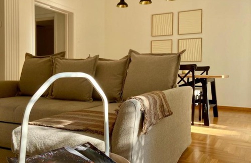 Agios Panteleimonas Apartment | Kypseli Modern Nest-Stylish 2BDR apartment with balcony