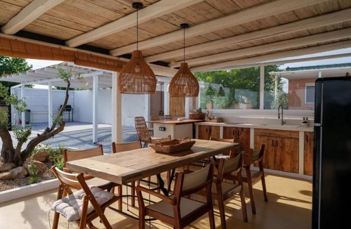 Nea Propontida Cottage | kythros seaside suites