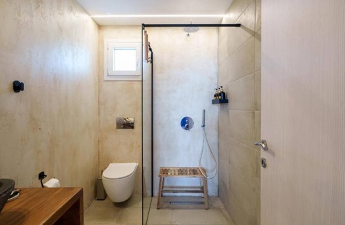 Nea Propontida Cottage | kythros seaside suites
