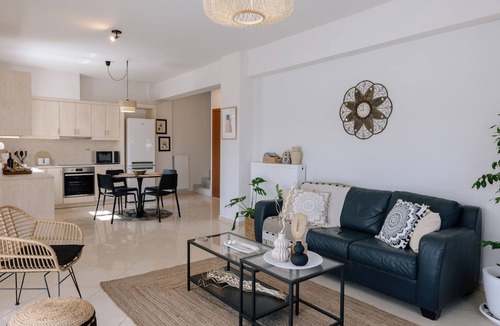 Adele House | La Hacienda Cozy Home
