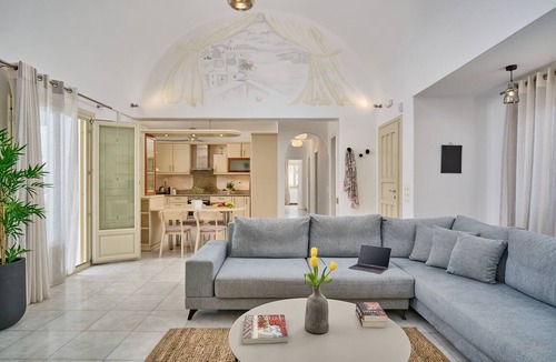 Agia Paraskevi Villa | La Maison Villa with Large Private Pool - Accommodates 10