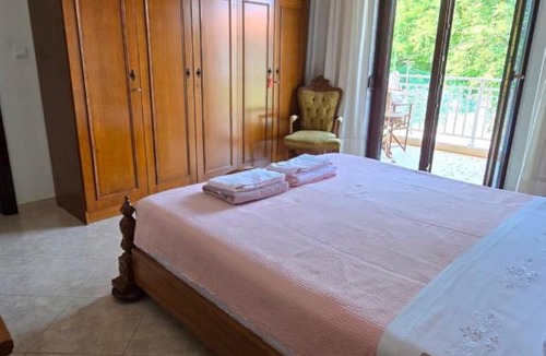 Thasos Town Apartment | Lace Elegance
