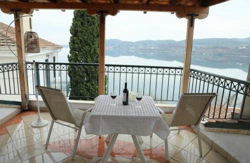 Kastoria Apartment | Lacus Orestias - unlimited view