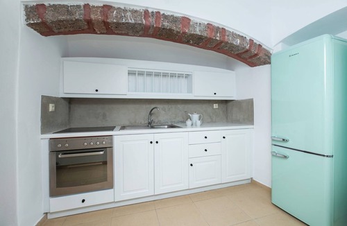 Megalochori Villa | Lavish Santorini Villa | Villa Antica | 2 Bedrooms | Private Swimming Pool