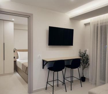 Katerini Apartment | Le Moon Suites