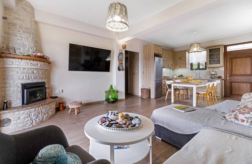 Spanokhorion House | Lefkada View Villa Vasiliki 1 Apartment with Garden near Lefkada Town and Bridge