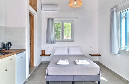 Lefkes Apartment | Lefkes Starlight Studio