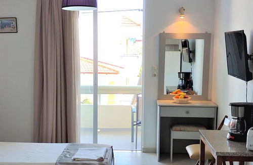 Ialyssos Apartment | Lefteris Insta-worthy Studio With Garden View