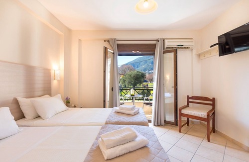 Ipsos Apartment | Lemon Tree Corfu Apartments by Konnect