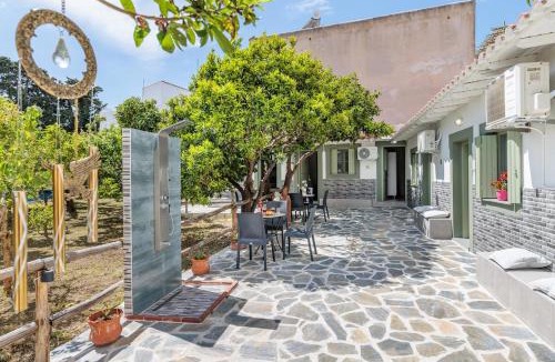 Skopelos Town Apartment | Lemon Trees Rooms & Studio