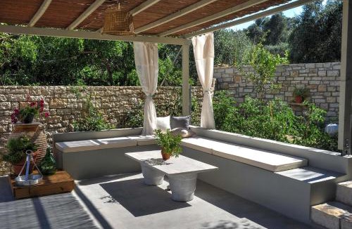 Magazia Villa | Leonora House by PaxosRetreats