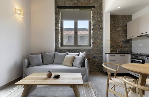 Sourpi Apartment | Lichnos Luxury Maisonette 1