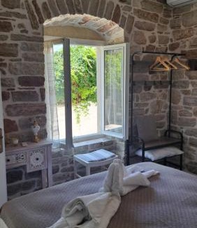 Vathy Apartment | Little 1836