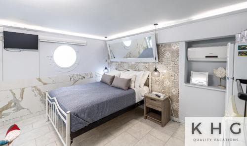 Argostoli Town Apartment | Little Studio in Argostoli (semi ground floor level)