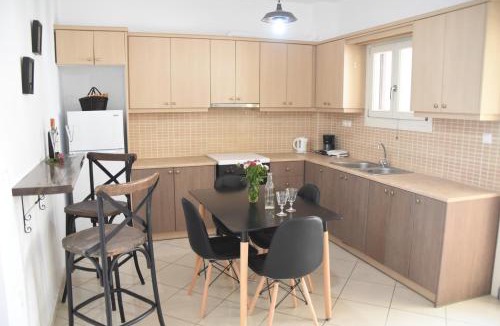 Naxos Town Apartment | Little Yard Studios & Apartments #2