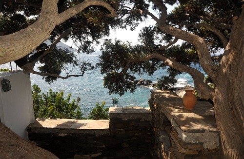 Ikaria House | LIVE ALTERNATIVE LUXURY OF THE AUTHENTICITY ™
