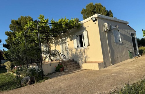 Chavriata House | Lixouri Cottage