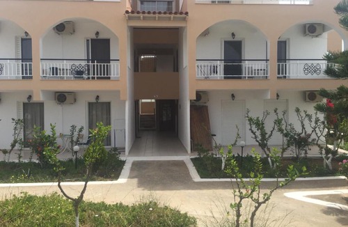Bouzaiika Apartment | Long View Apartments