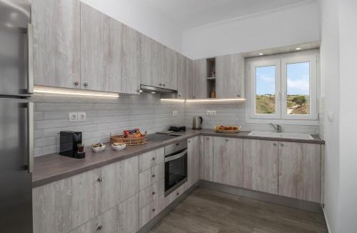 Milos Villa | Loulou House