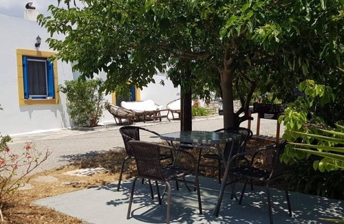 Kithira Cottage | Lourantianika House – Peaceful Stay in Kythira for Families