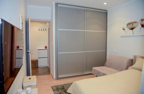 Neos Kosmos Apartment | Lovely Apartment