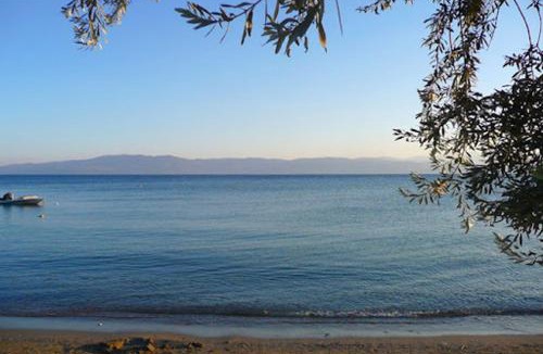 Amarinthos Apartment | Lovely sea apartment Amarynthos