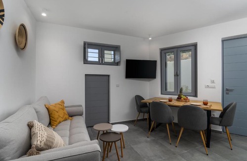Milos Apartment | Luna Blanca