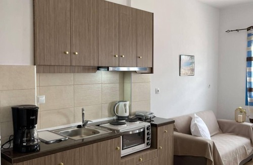 Lefkos Apartment | Lunar Melody Two-Bedroom Apartment near the Beach