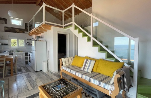 Karlovassi House | Luxurious Villa Elise with infinity pool and sensational Aegean Sea views