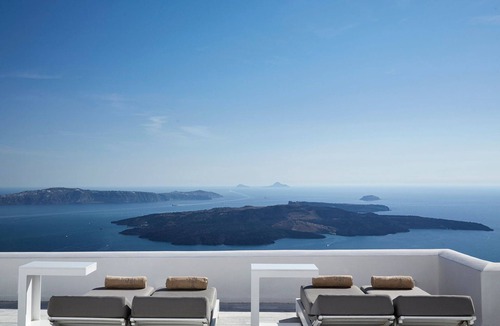 Firostefani Villa | Luxury Imerovigli Villa | 3 Bedrooms | Private Infinity Pool | Breathtaking.