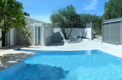 Chalikounas House | Luxury JustFor2 Villa