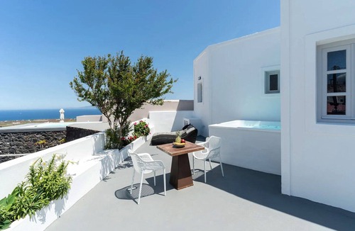 Kamari Villa | Luxury Santorini Villa | Superior Villa | Private Heated Plunge Pool | Sea View