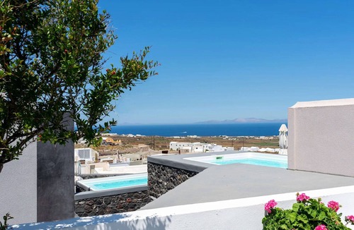 Kamari Villa | Luxury Santorini Villa | Superior Villa | Private Heated Plunge Pool | Sea View