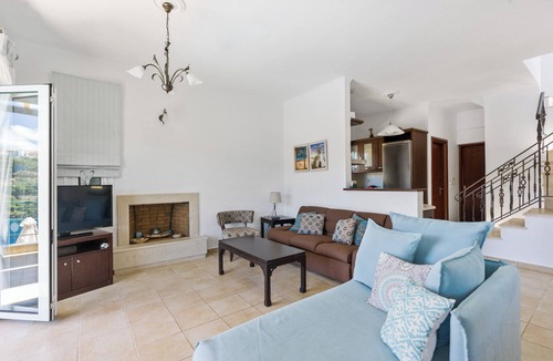 Spartochori Villa | Luxury seafront plot villa, seaviews, p-pool, walk to beach- Villa Alex Meganisi