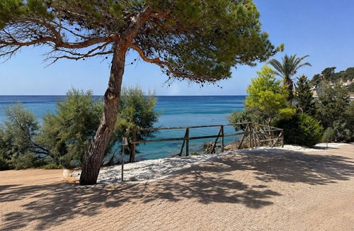 Ferma House | Luxury Seafront Villa Androniki | Private Beach Access