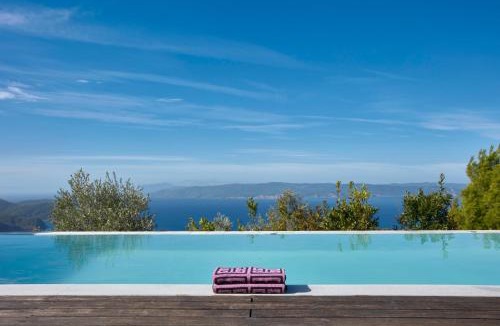 Skiathos Villa | Luxury villa in Kechria