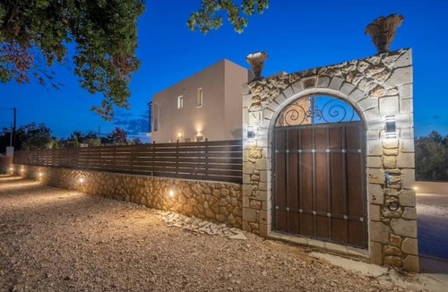 Sarlata Villa | Luxury Villa Majore