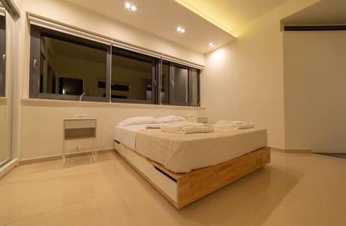 Daratsos Villa | Luxury Villa Mirror - 200meters from the beach!