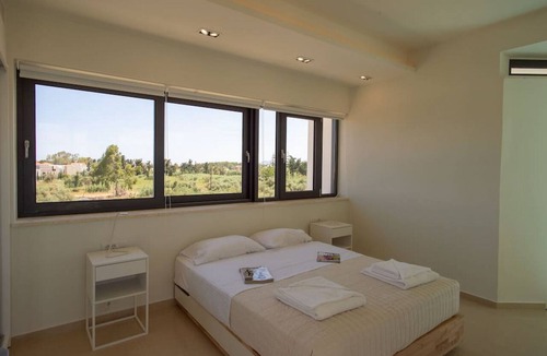 Daratsos Villa | Luxury Villa Mirror - 200meters from the beach!