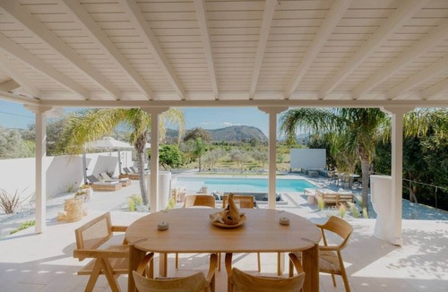 Nafplion City Centre Villa | Luxury Villa w/Pool, Fire Pit & cinema Nafplio