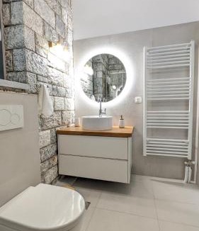 Leonidio Apartment | Mad Wall Apartment - Kyziridi House