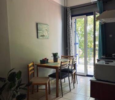 Oropos Apartment | Magklaras Seaside Apartments