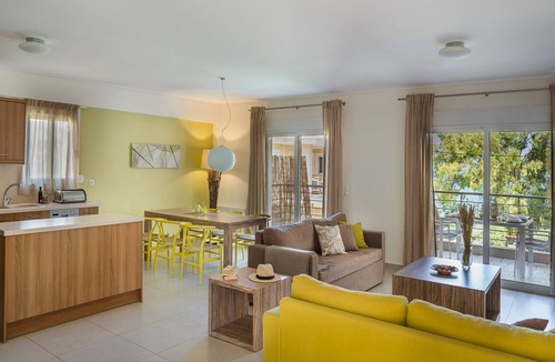Karavomylos Apartment | Maisonette Hibiscus - Meliti