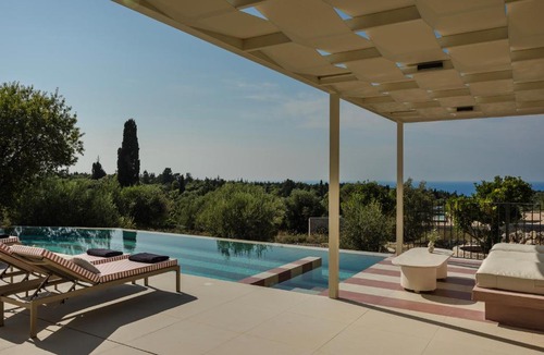 Antipata Villa | Majestic Stone Villa Sea View Pool